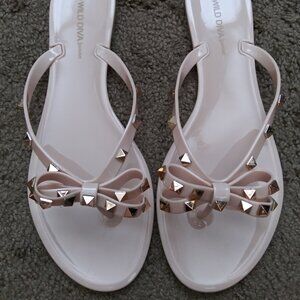 Wild Diva Lounge Women's "Joanie" Studded Patent Jelly Sandals NUDE SIZE 10